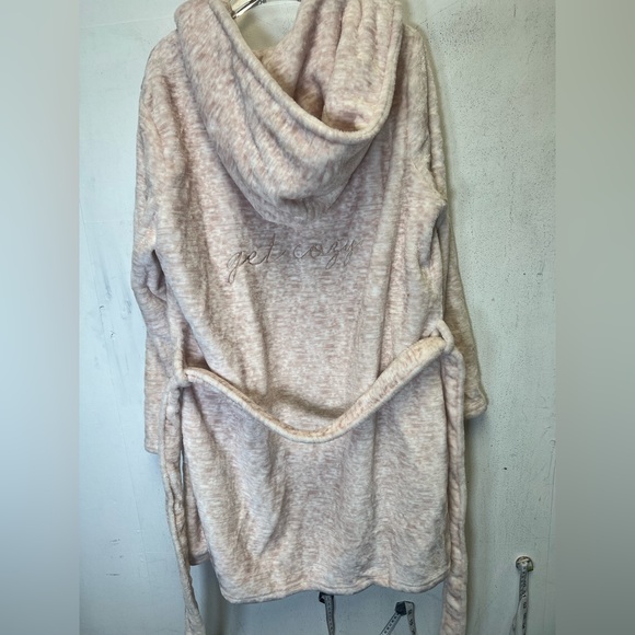 Danskin Robe - Picture 4 of 5